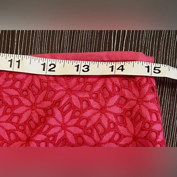 Ann Taylor Pink Embroidered Floral Eyelet Pencil Skirt Size 8 - Picture 6 of 8